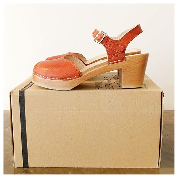 Maguba Shoes - NIB Maguba Bologna Clog in Natural Oregon